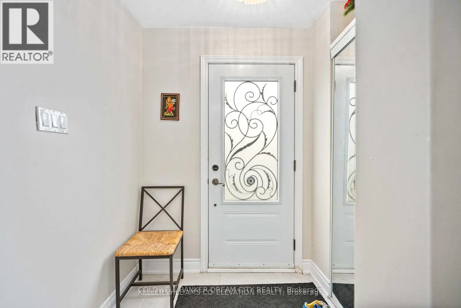 UPPER - 3073 IRESON COURT