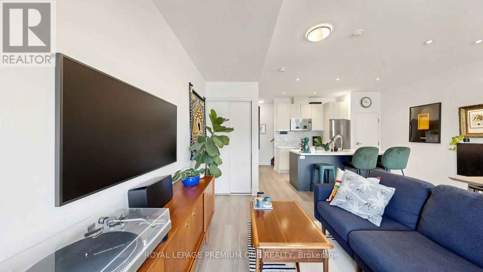 203 - 441 JANE STREET