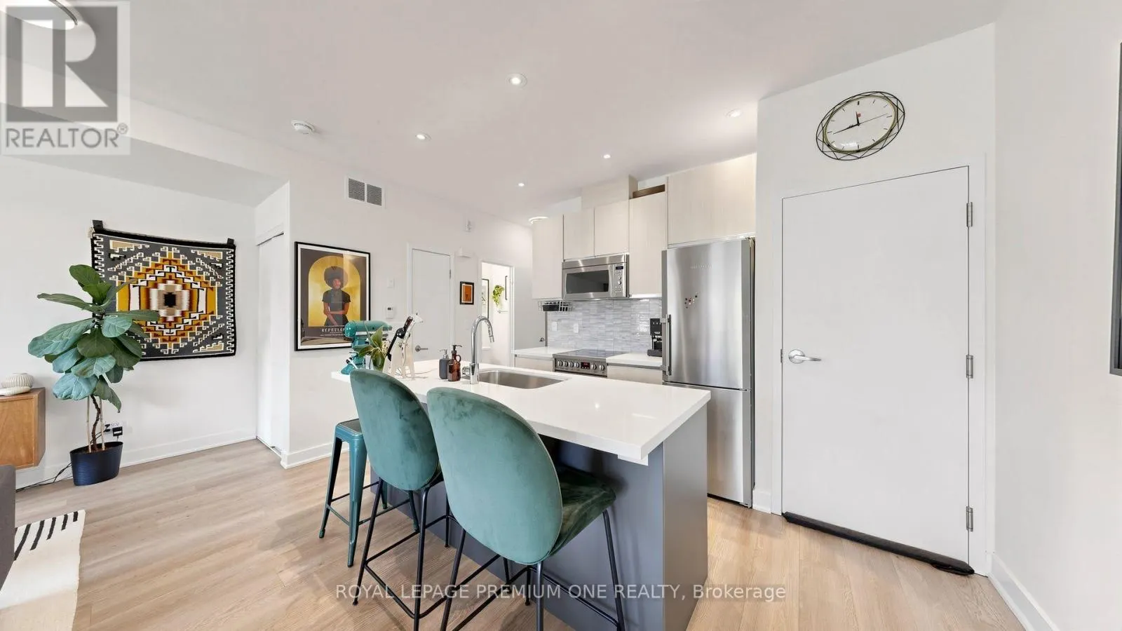 203 - 441 JANE STREET