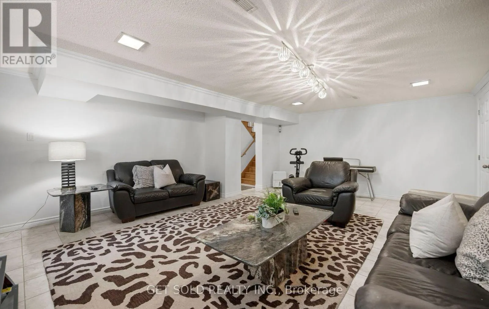 6 MARCEL ROAD