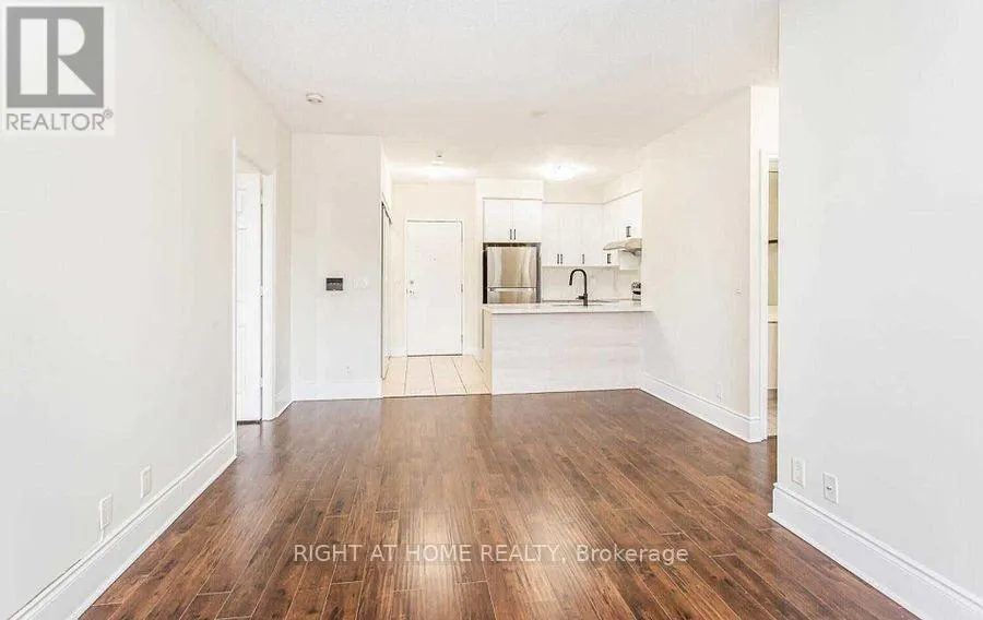 235 - 3888 DUKE OF YORK BOULEVARD