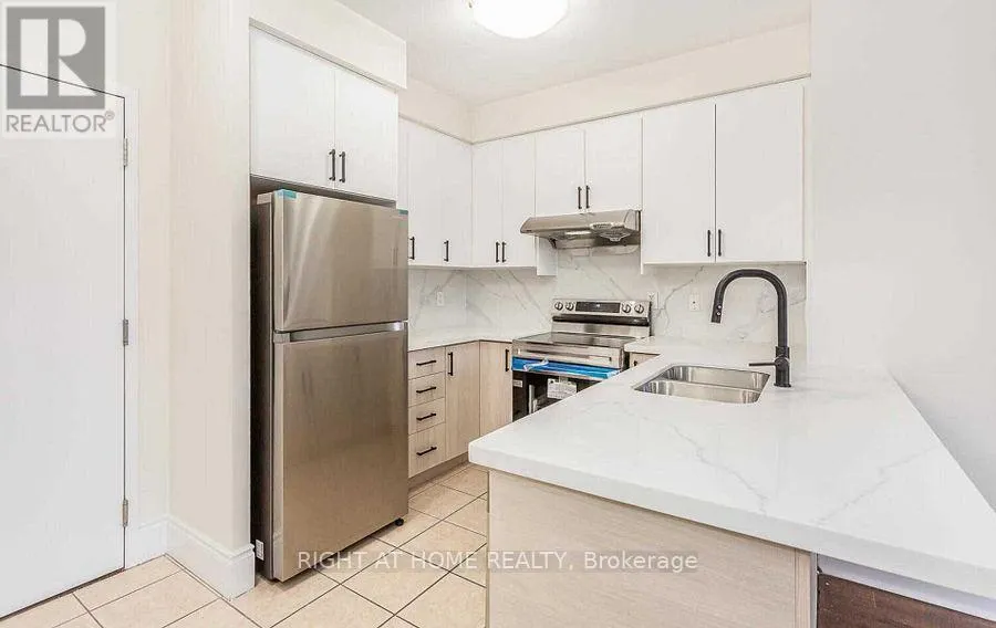 235 - 3888 DUKE OF YORK BOULEVARD