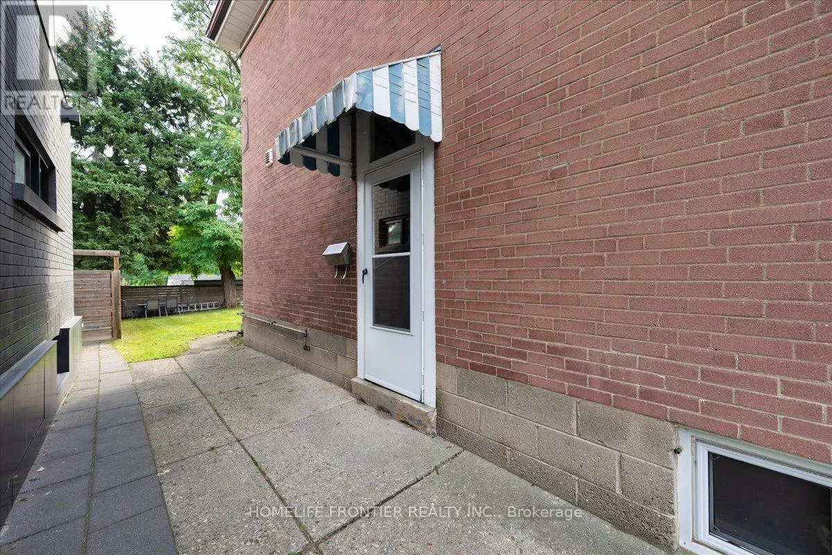 345 WINDERMERE AVENUE