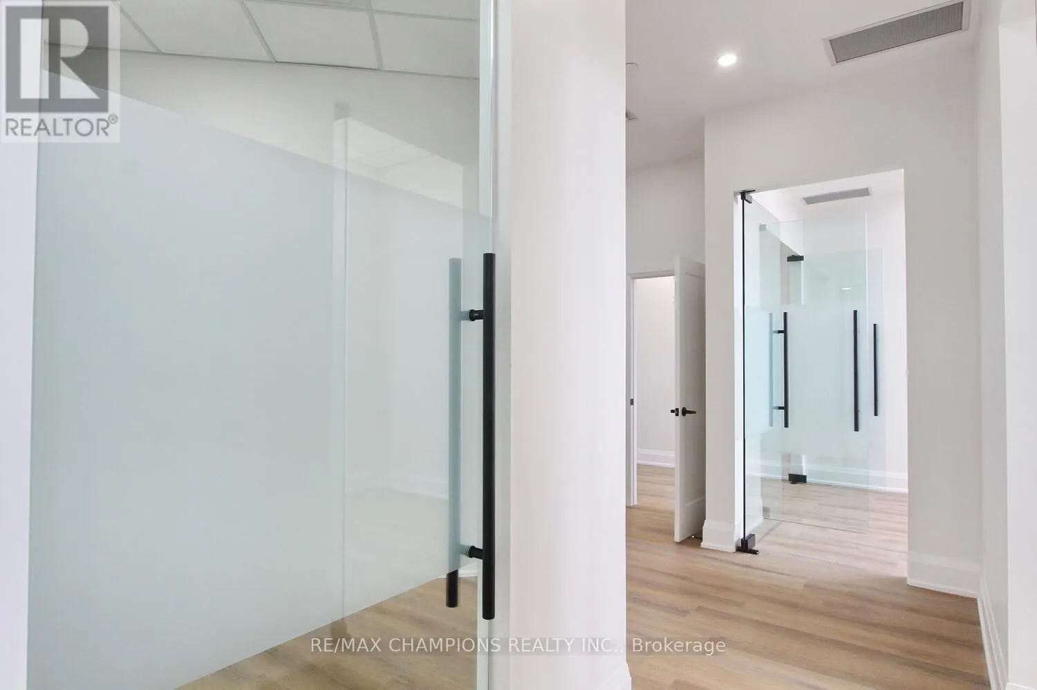 205 - 6475 MAYFIELD ROAD