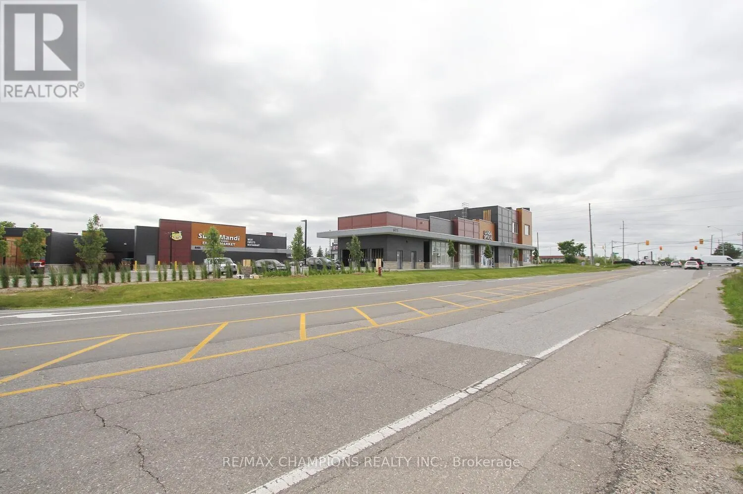 205 - 6475 MAYFIELD ROAD