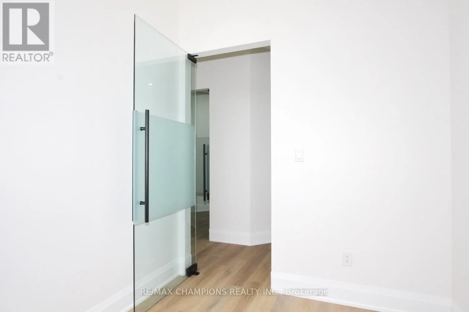 205 - 6475 MAYFIELD ROAD