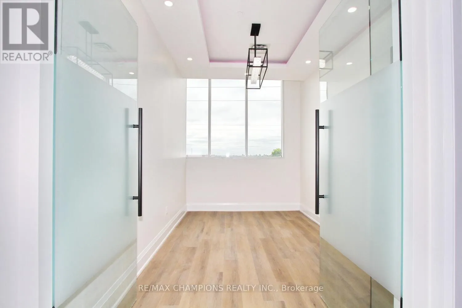 205 - 6475 MAYFIELD ROAD