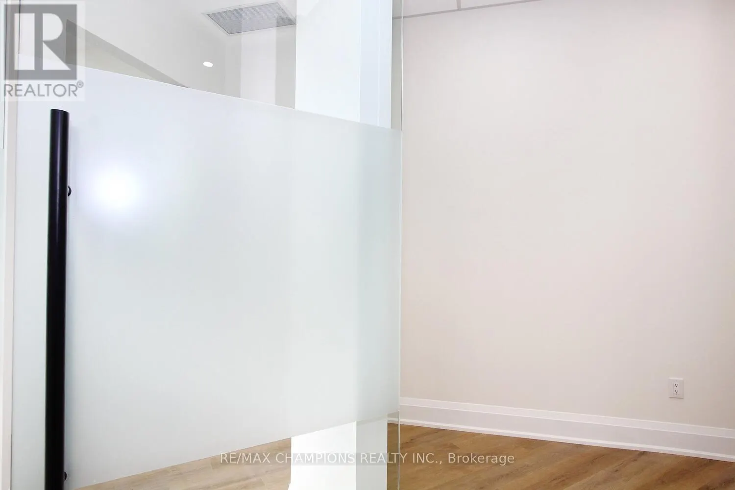 205 - 6475 MAYFIELD ROAD