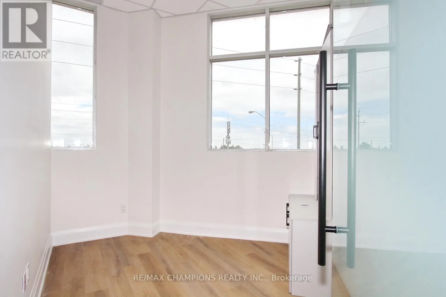 205 - 6475 MAYFIELD ROAD