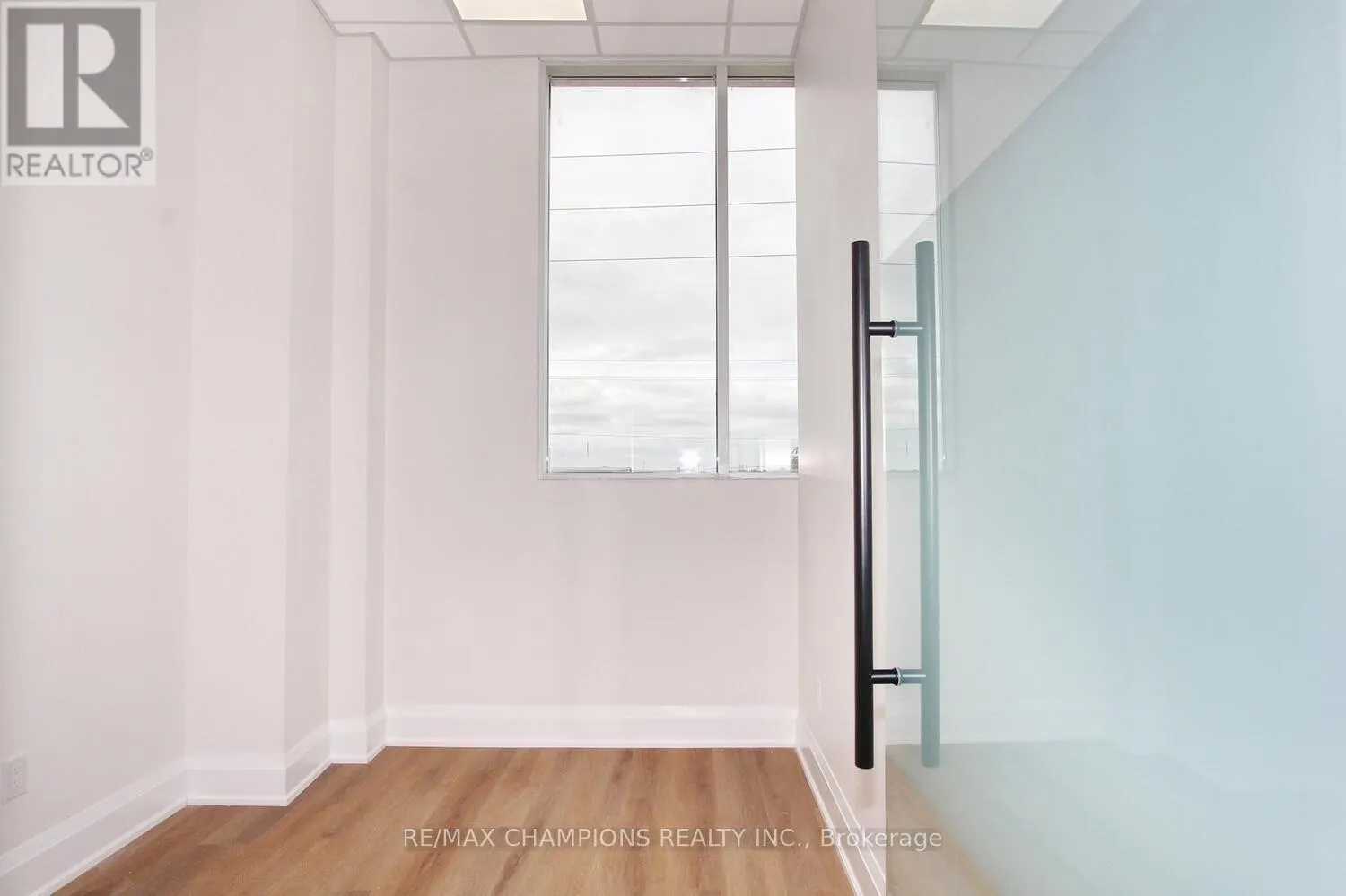 205 - 6475 MAYFIELD ROAD