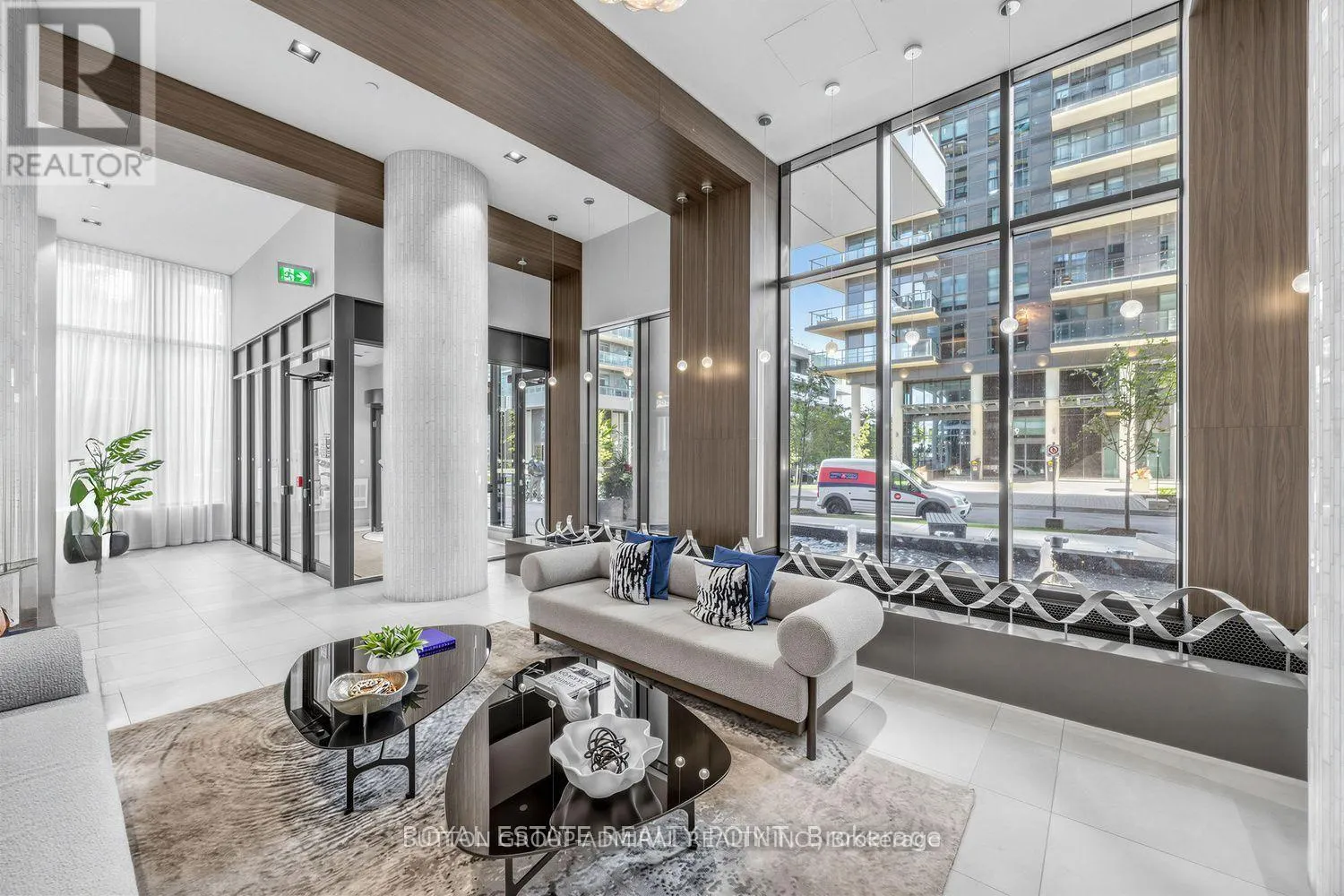 4110 - 38 ANNIE CRAIG DRIVE