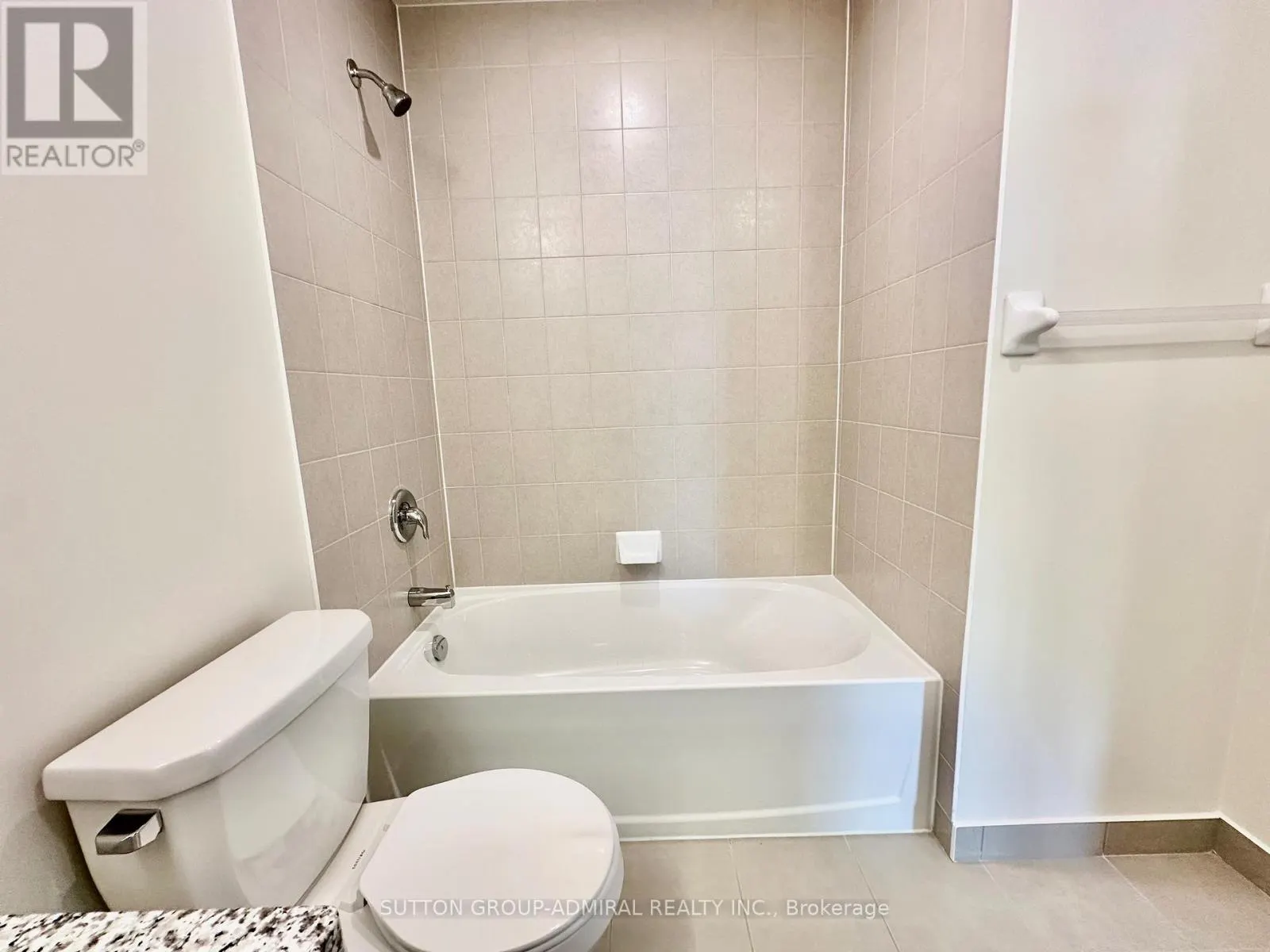 4110 - 38 ANNIE CRAIG DRIVE