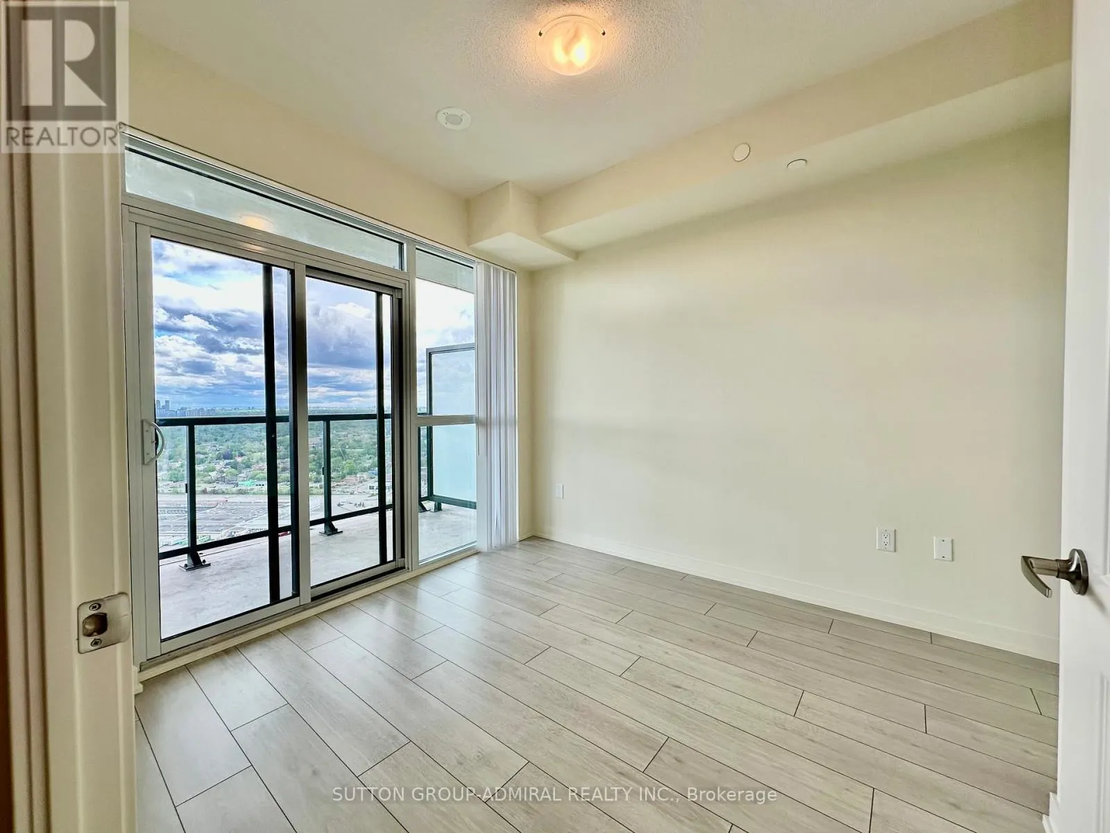 4110 - 38 ANNIE CRAIG DRIVE
