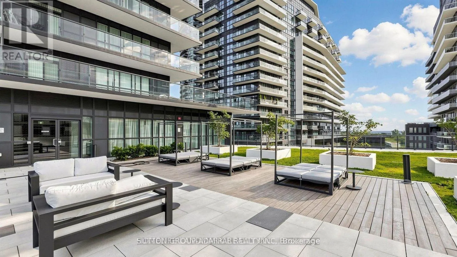 4110 - 38 ANNIE CRAIG DRIVE