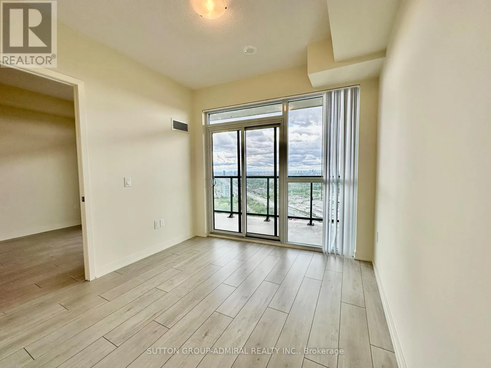 4110 - 38 ANNIE CRAIG DRIVE