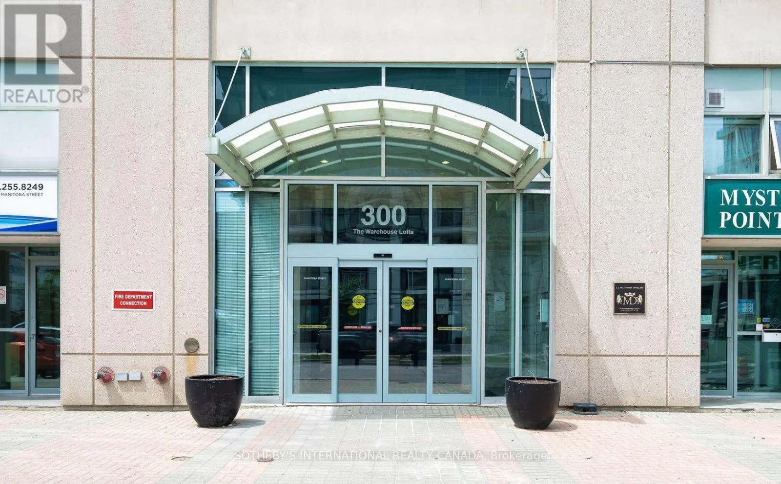 212 - 300 MANITOBA STREET
