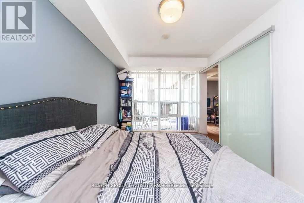 610 - 38 JOE SHUSTER WAY