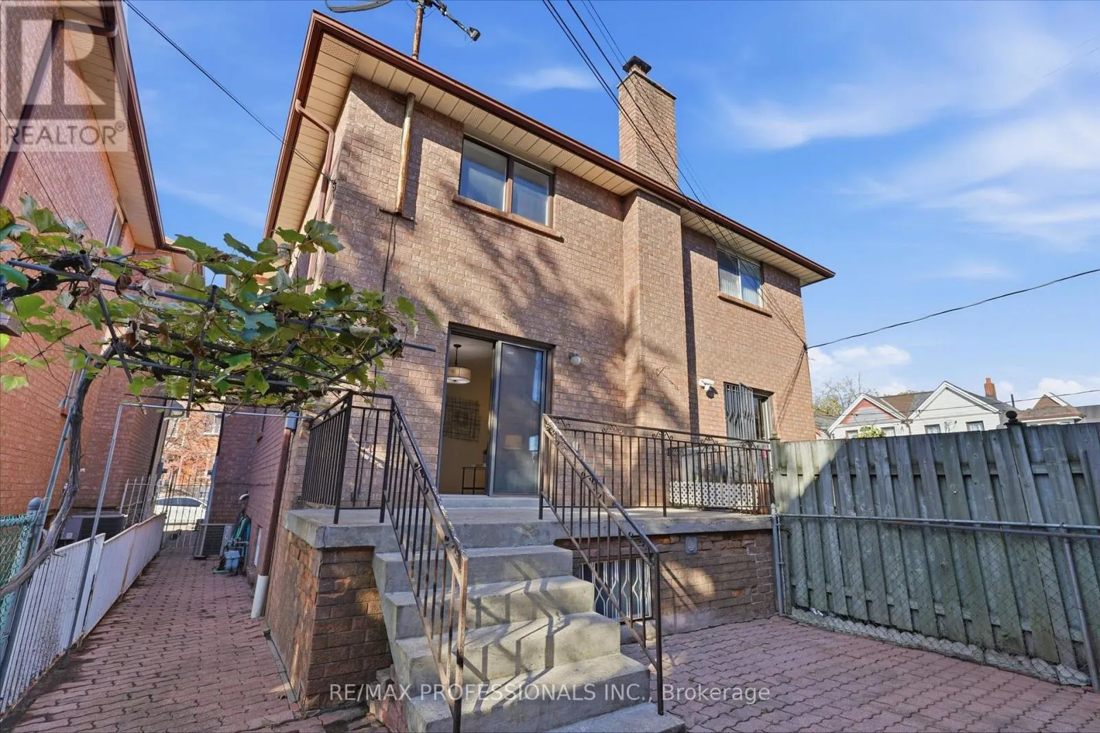 289 F BARTLETT AVENUE