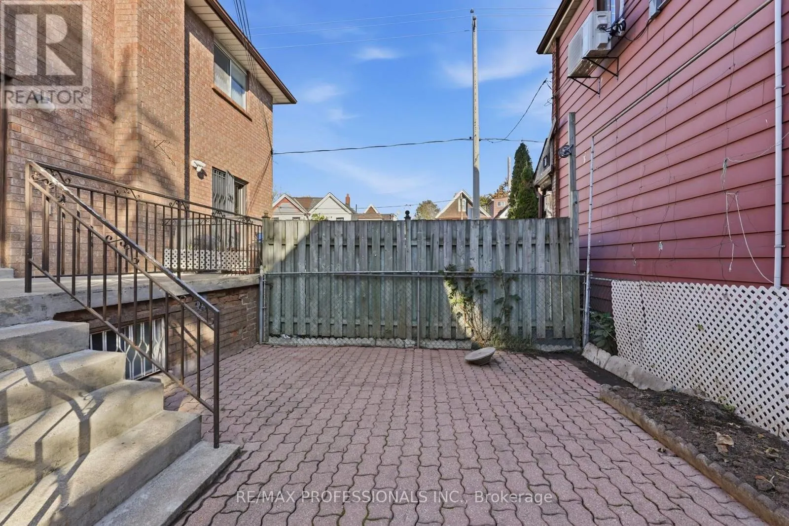 289 F BARTLETT AVENUE