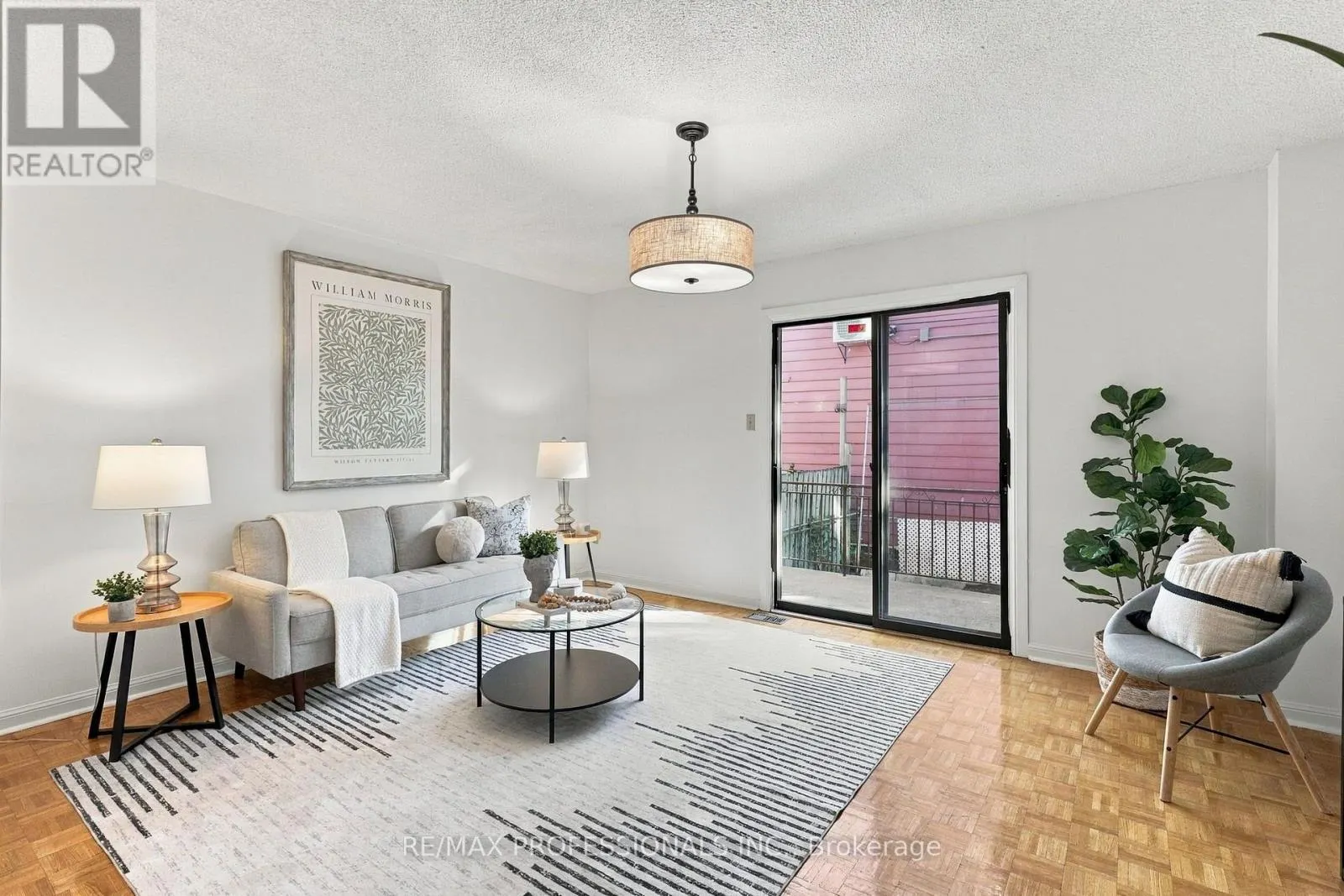 289 F BARTLETT AVENUE