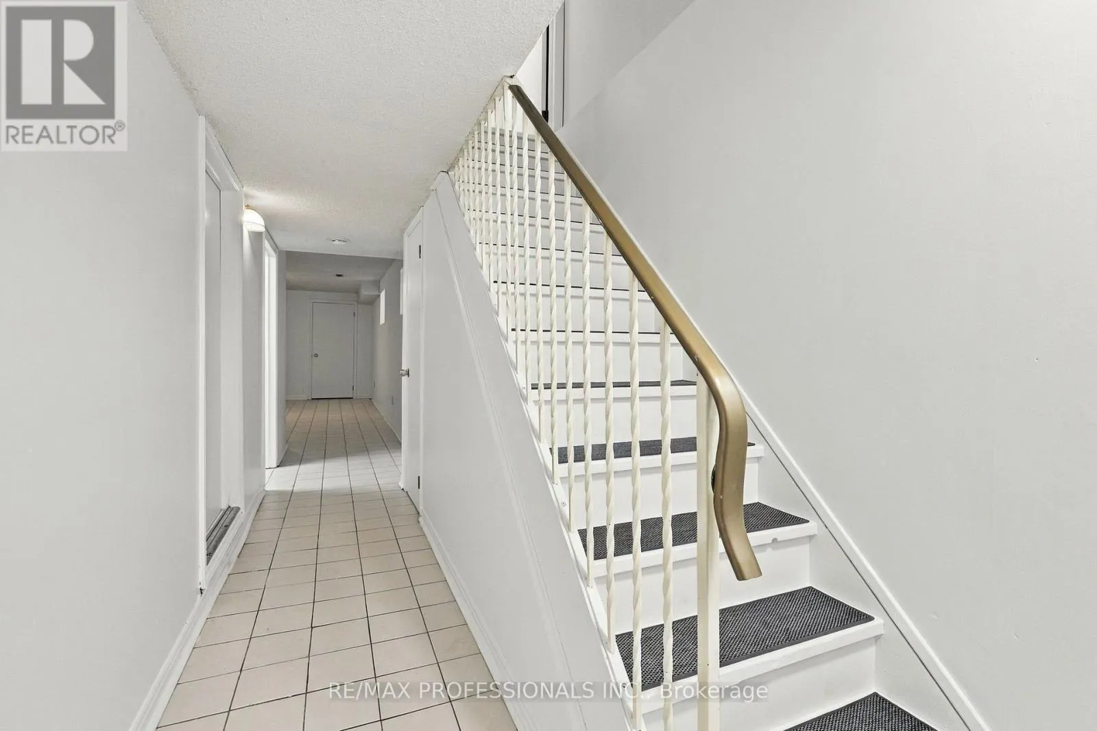 289 F BARTLETT AVENUE