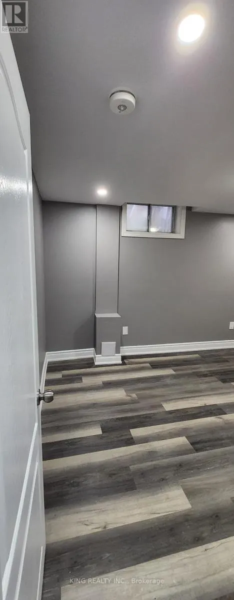 BASEMENT - 74 WOOLISTON CRESCENT