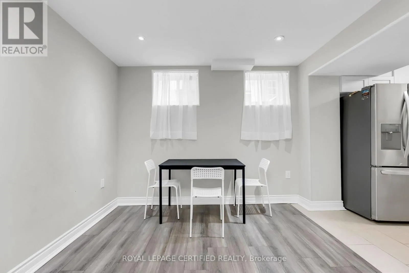 1 - 1377 LEGER WAY
