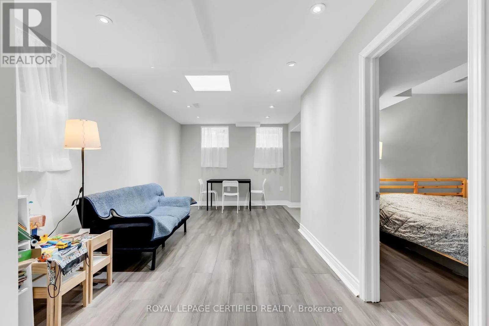 1 - 1377 LEGER WAY