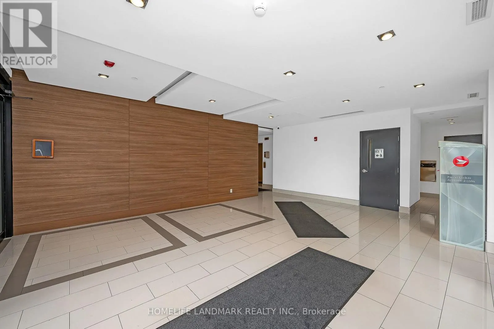 B213 - 5240 DUNDAS STREET