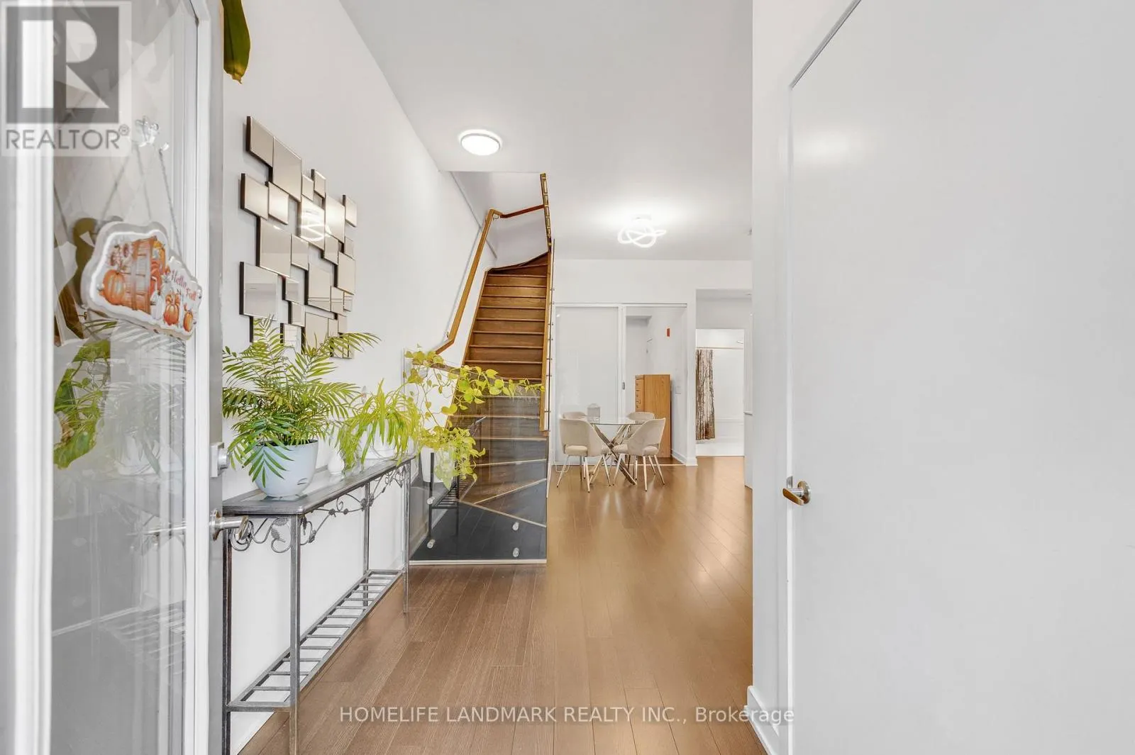 B213 - 5240 DUNDAS STREET