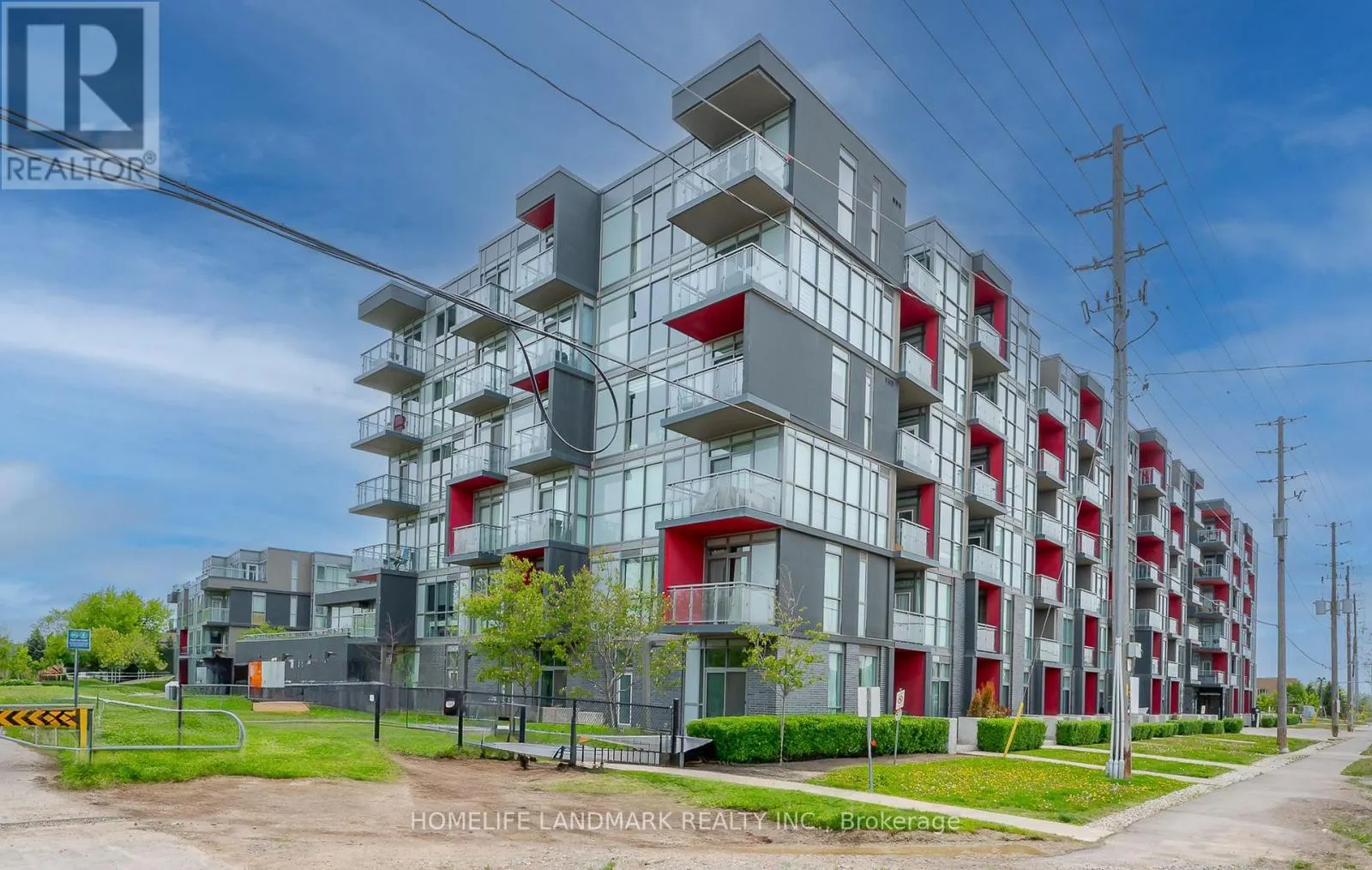 B213 - 5240 DUNDAS STREET