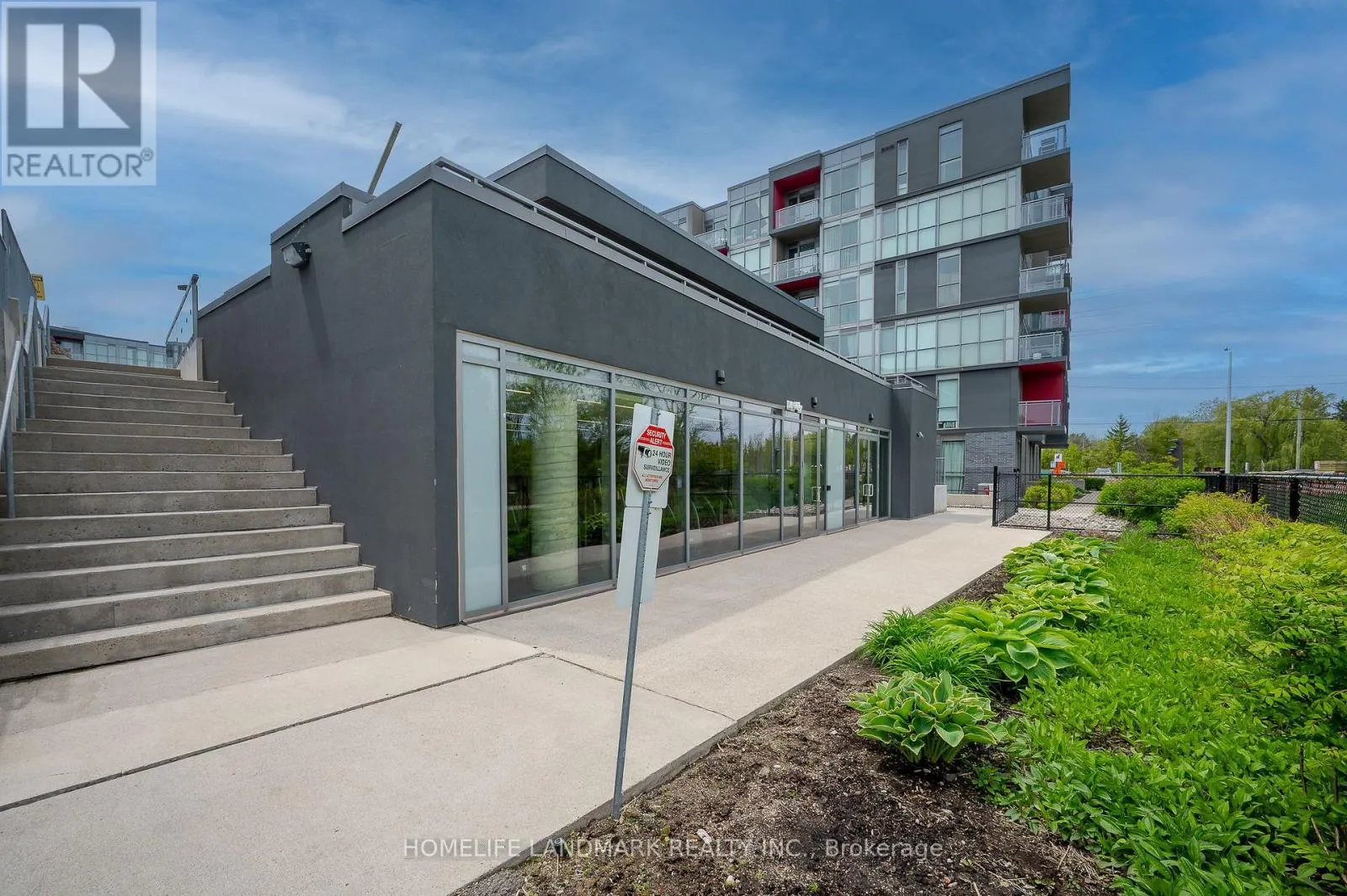 B213 - 5240 DUNDAS STREET