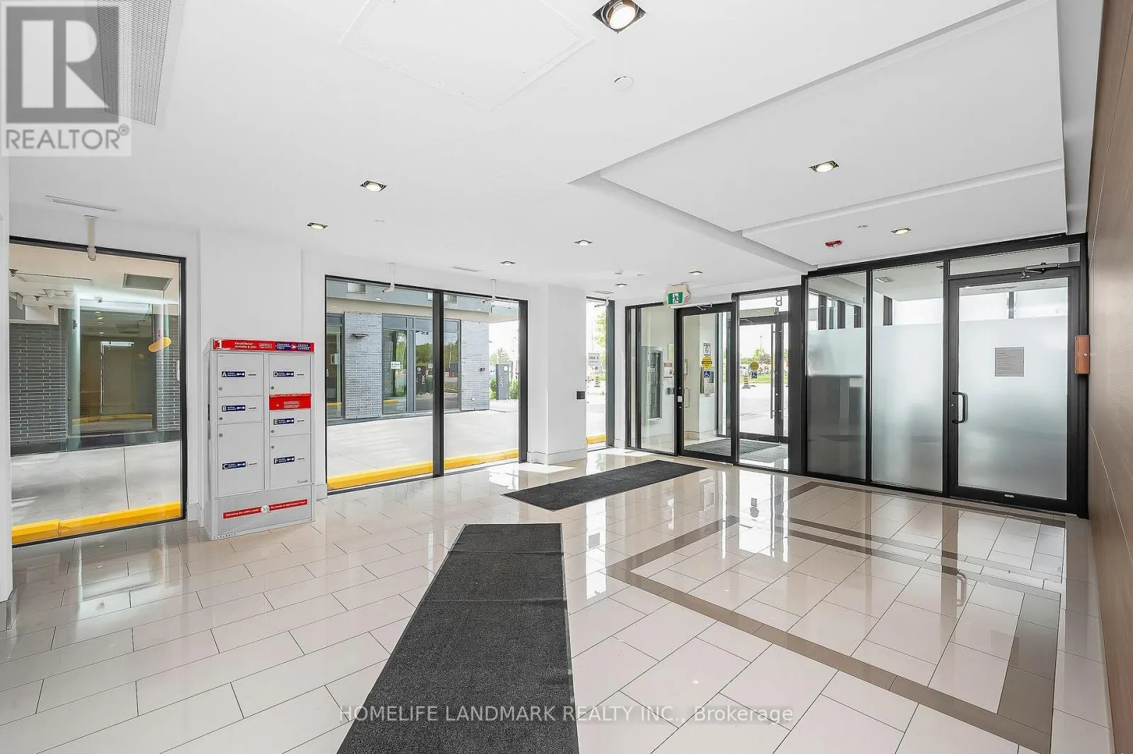 B213 - 5240 DUNDAS STREET