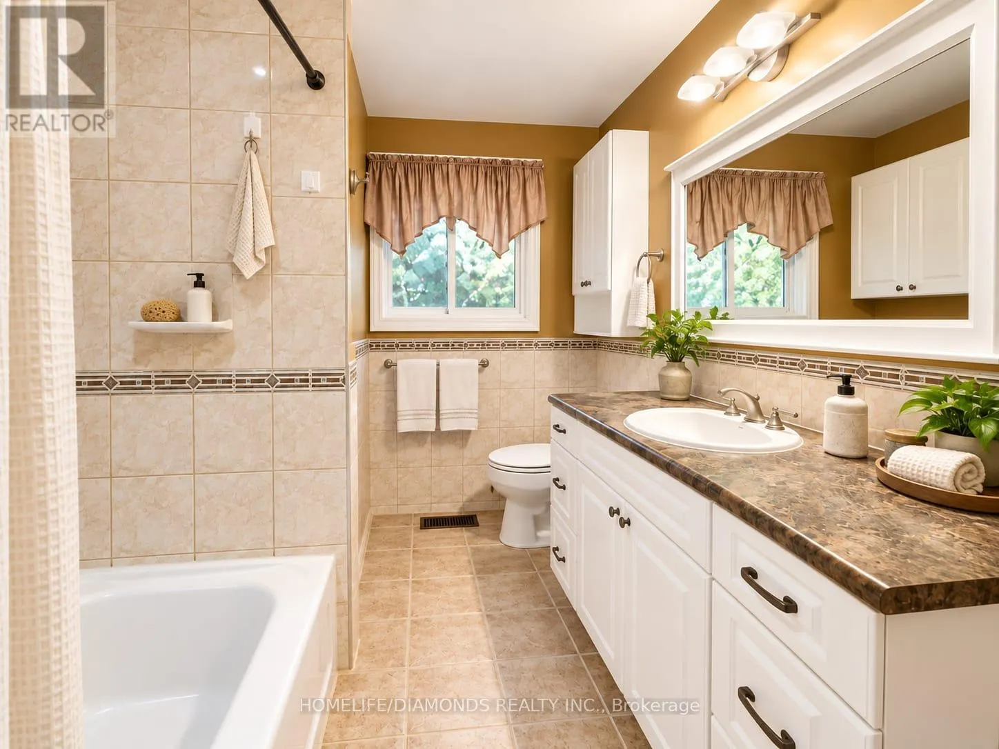 UPPER - 1038 GLENDOR AVENUE
