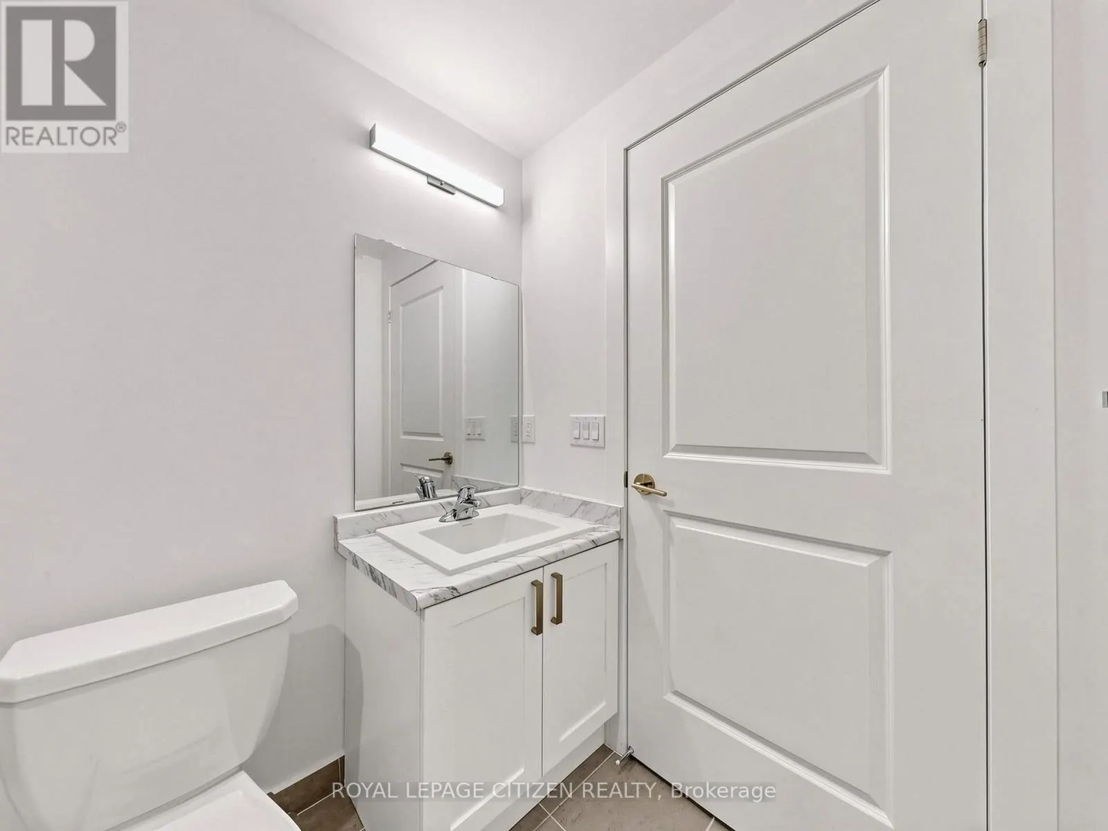 412 - 1063 DOUGLAS MCCURDY COMMON