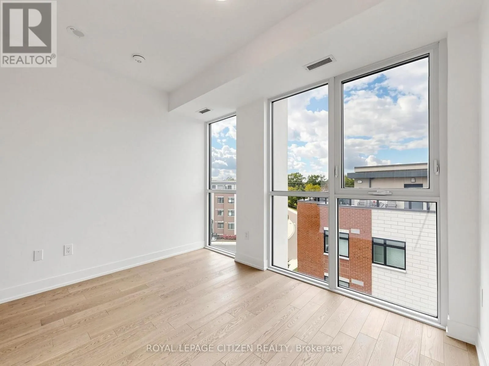 412 - 1063 DOUGLAS MCCURDY COMMON