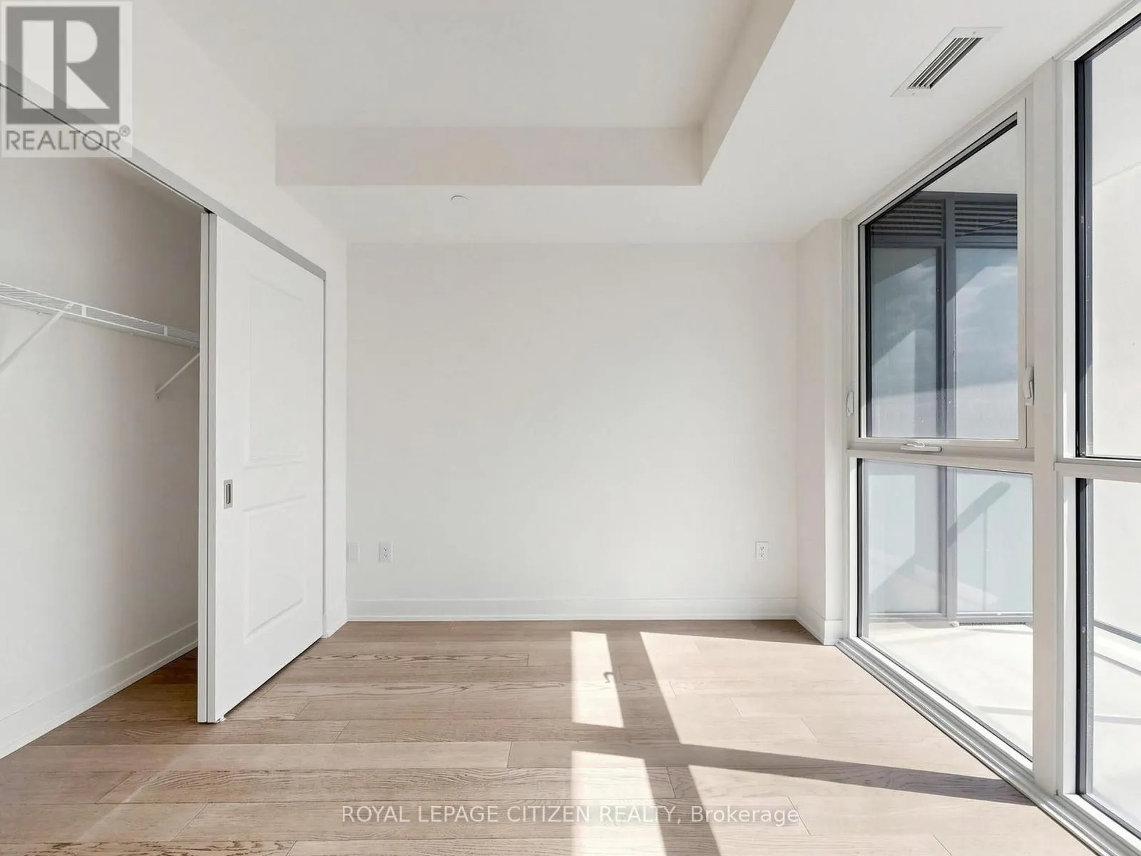 412 - 1063 DOUGLAS MCCURDY COMMON