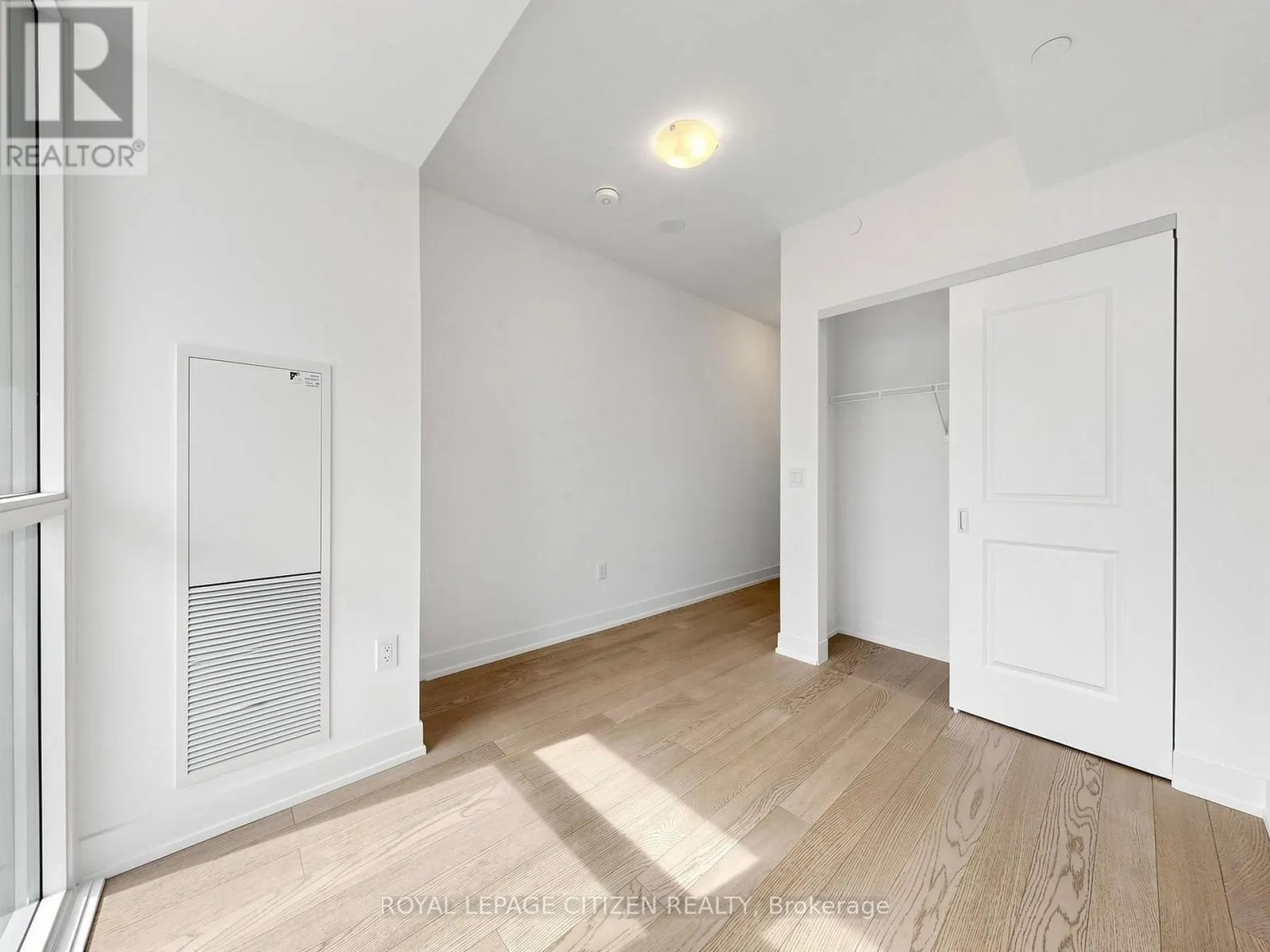412 - 1063 DOUGLAS MCCURDY COMMON