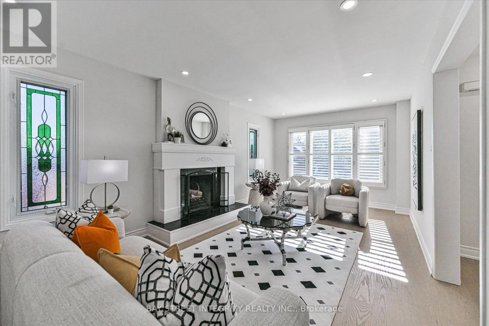 1225 WINTERBOURNE DRIVE