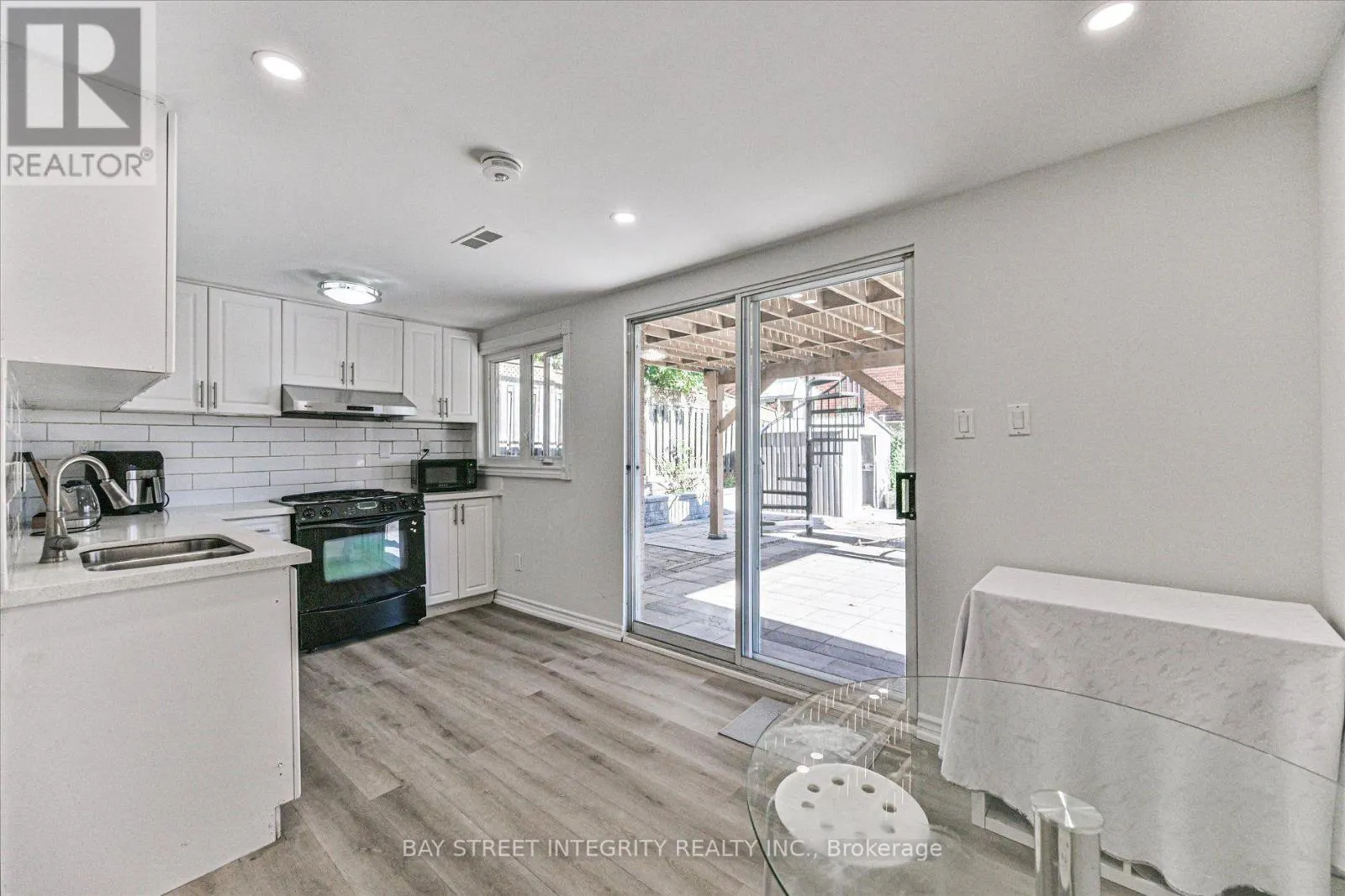 1225 WINTERBOURNE DRIVE