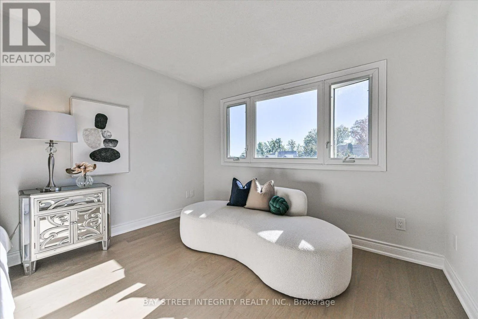 1225 WINTERBOURNE DRIVE