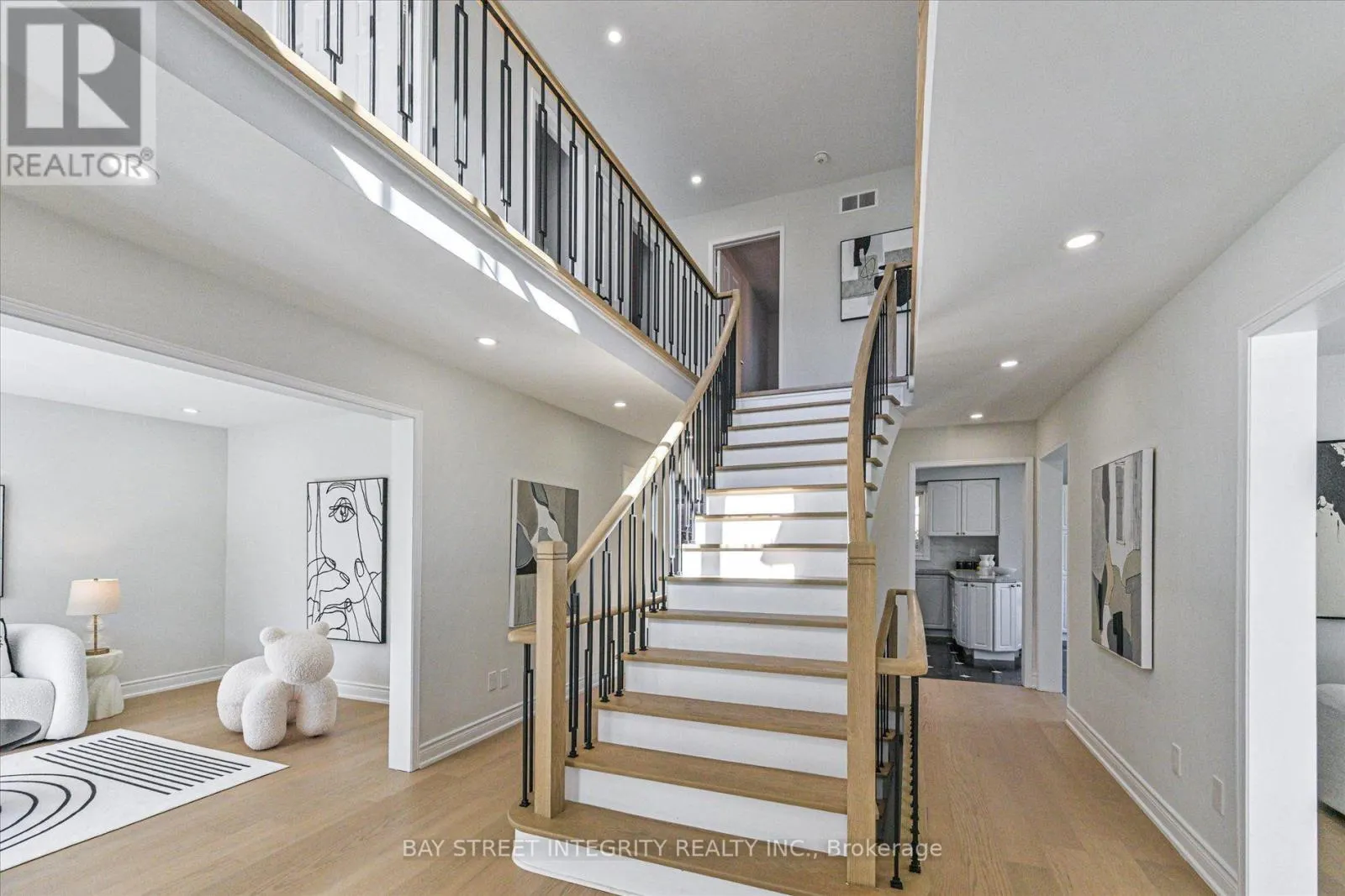 1225 WINTERBOURNE DRIVE