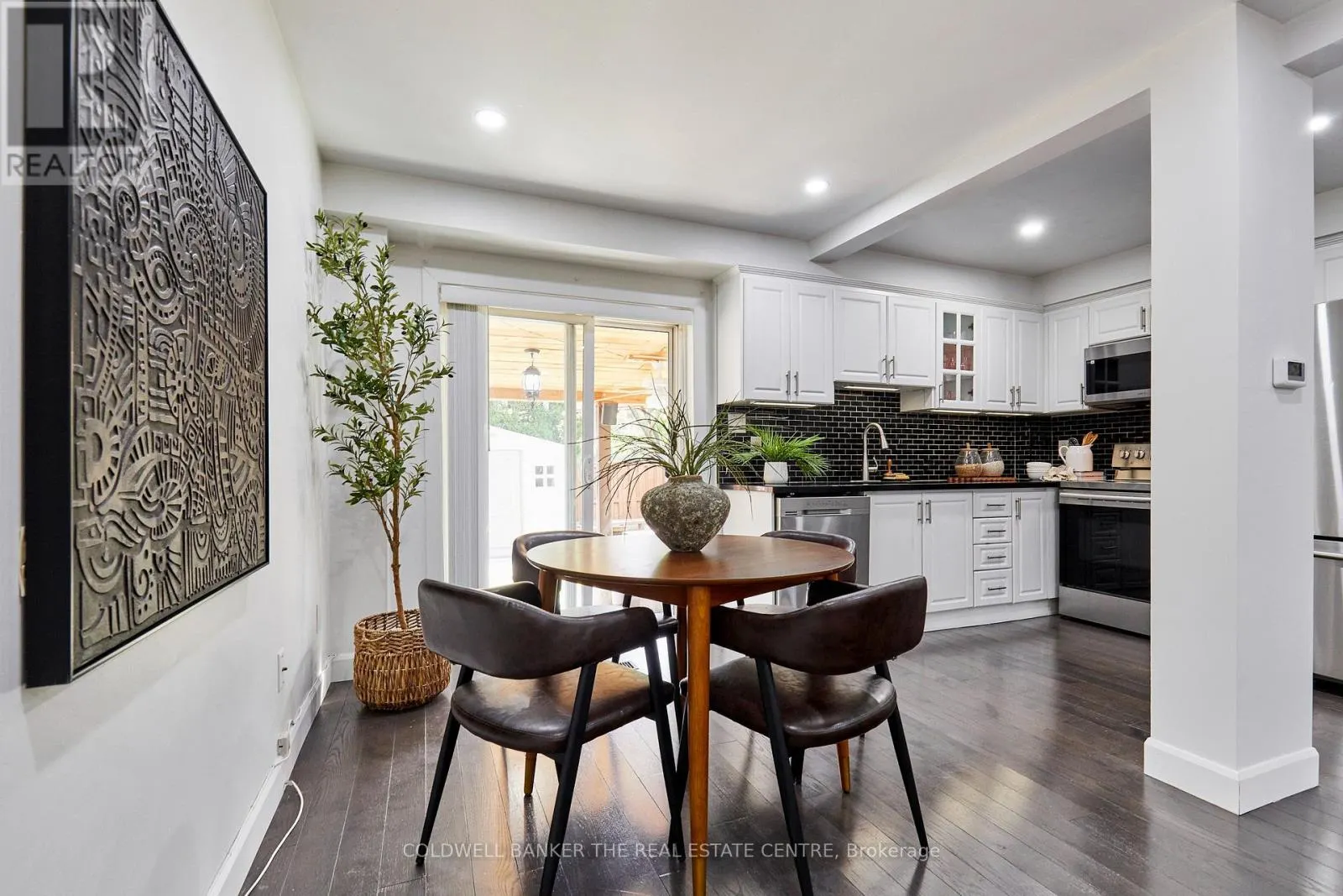 4146 QUAKER HILL DRIVE