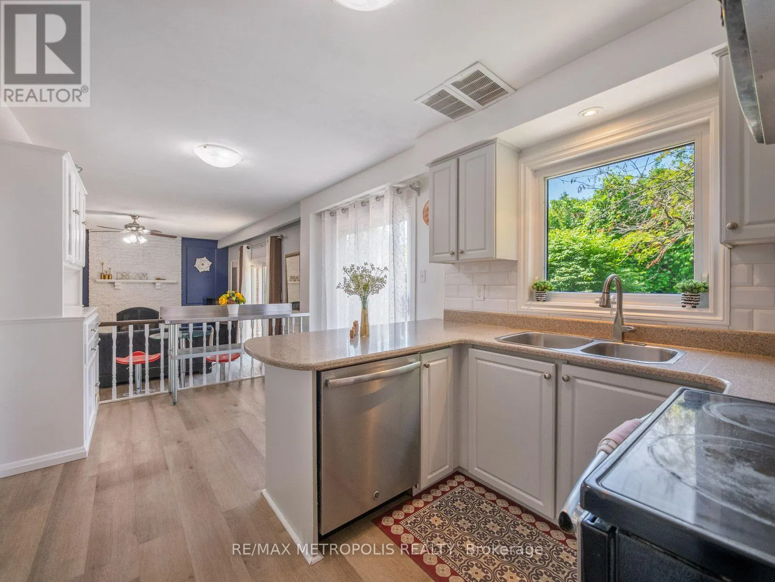144 ALL SAINTS CRESCENT