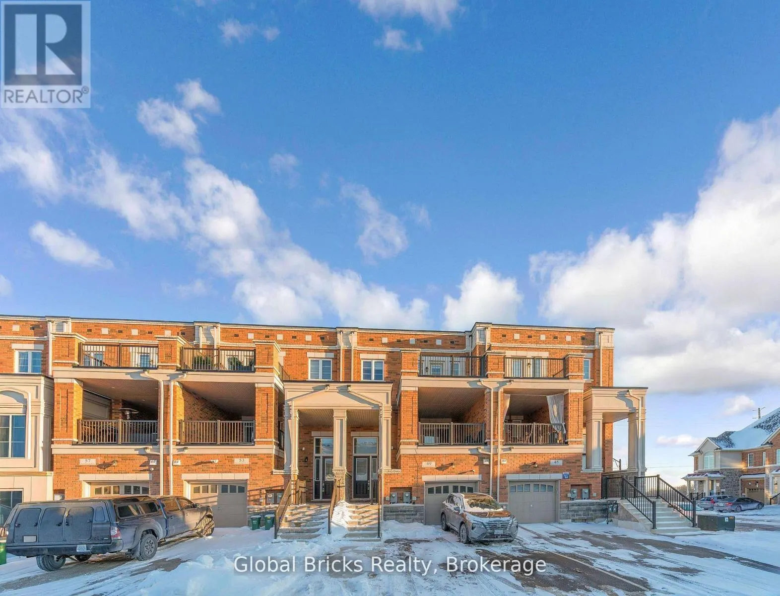 49 BURNHAMTHORPE ROAD E