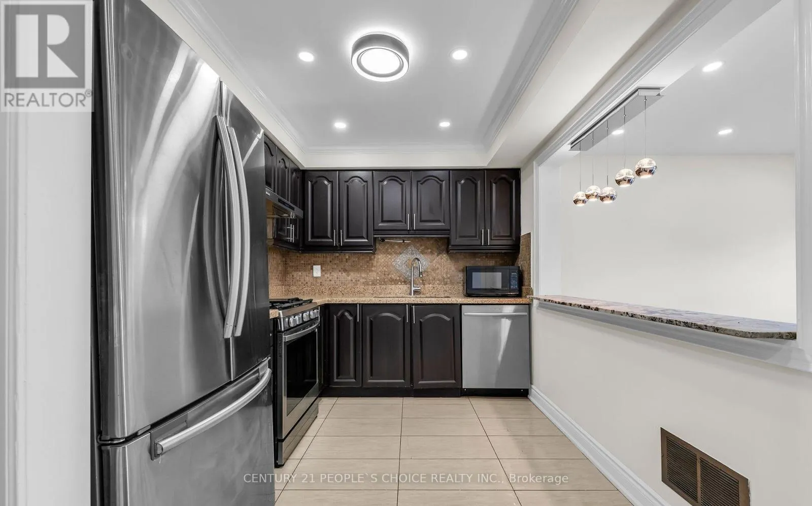 46 STUDEBAKER TRAIL