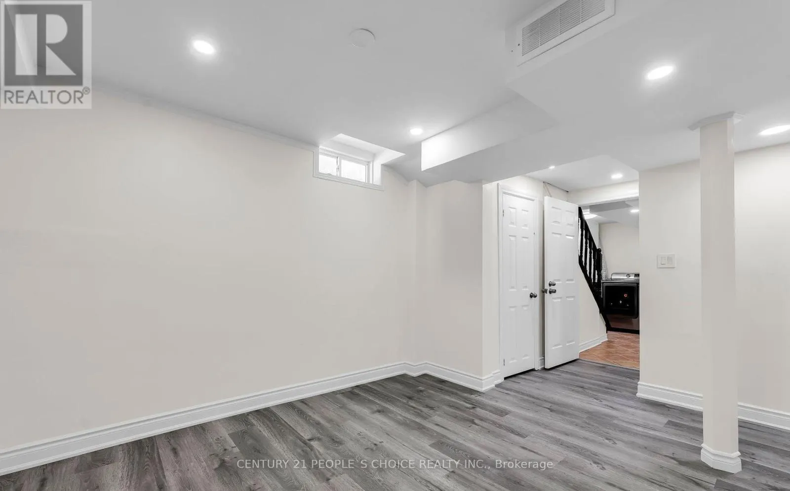 46 STUDEBAKER TRAIL