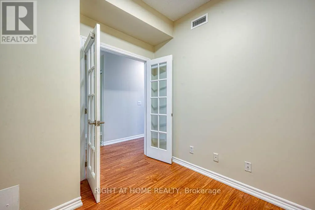 1711 - 388 PRINCE OF WALES DRIVE