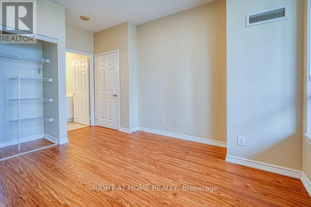 1711 - 388 PRINCE OF WALES DRIVE