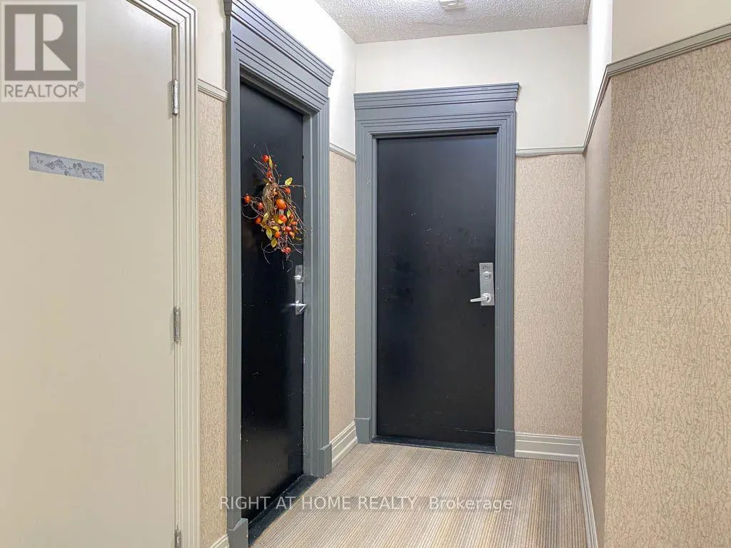 1711 - 388 PRINCE OF WALES DRIVE